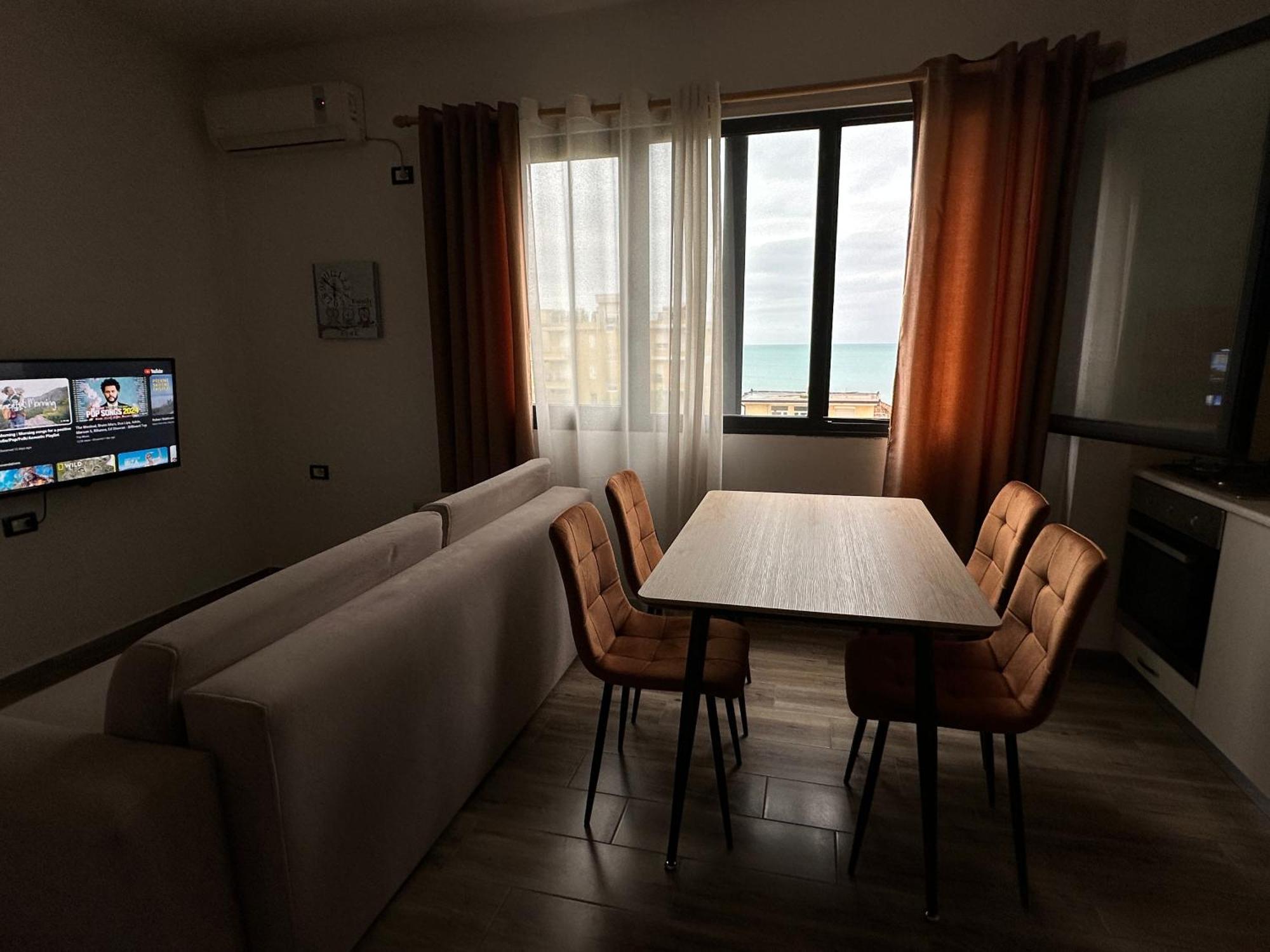 Sea View Deluxe Apartment Durres Bagian luar foto